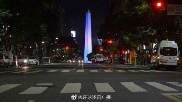 包含布宜诺斯艾利斯独立球迷现场助威，激发球队夺冠斗志的词条