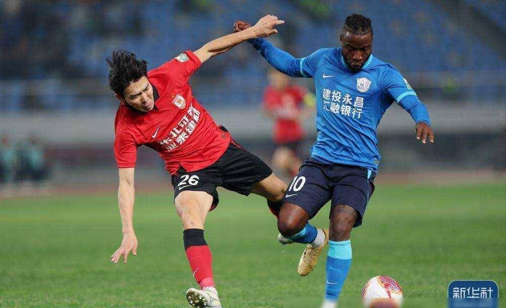 九游体育亚洲官网-中国国家足球队在比赛中展现出色进攻火力