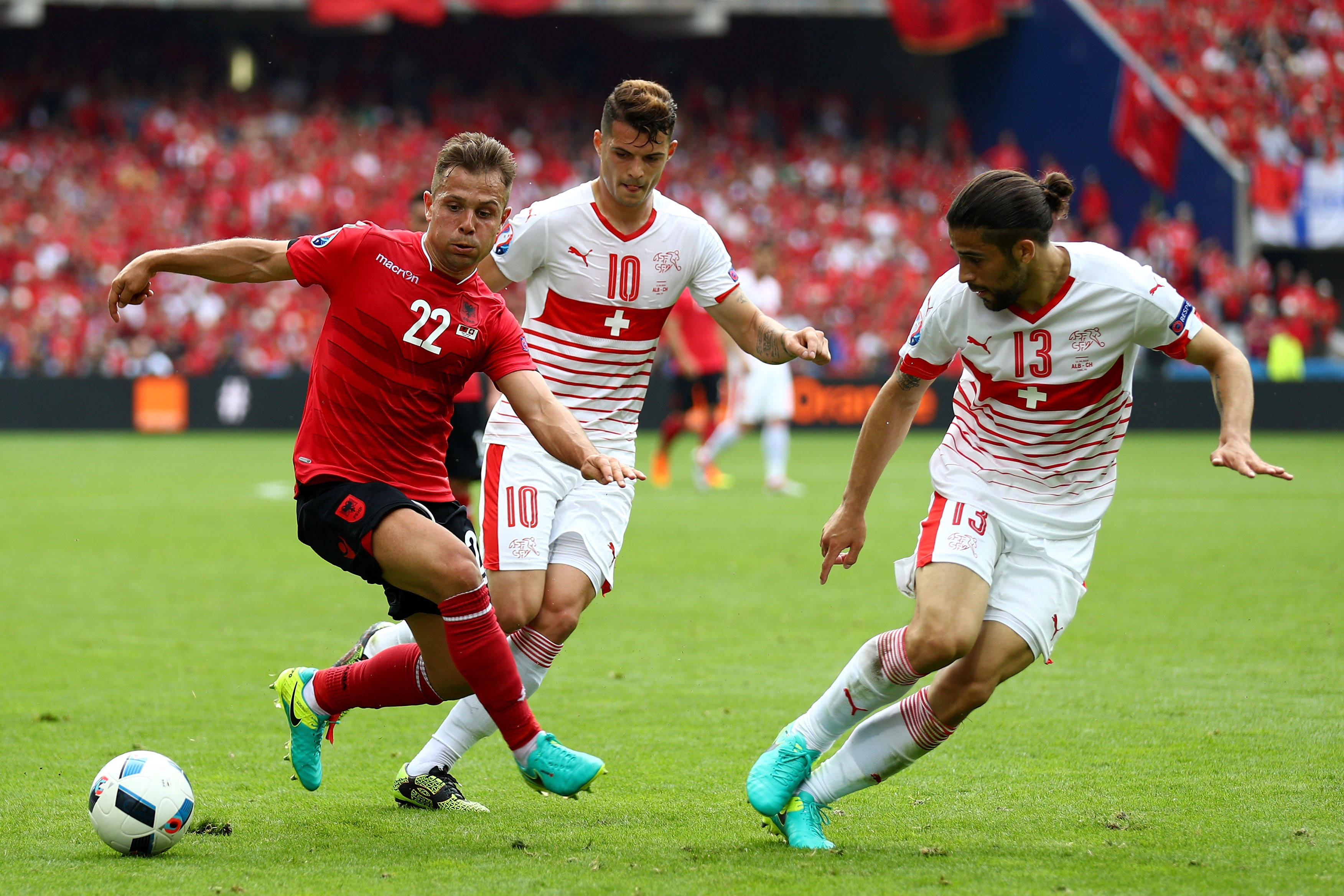 九游体育-欧国联比赛最近成绩亮眼,球迷狂热支持的简单介绍